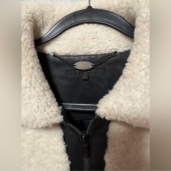 Shearling and leather jacket - Picture 5 of 8